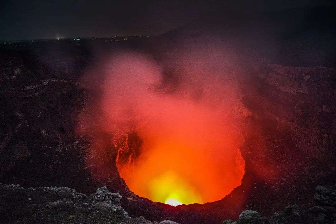 图片来源:新华社记者 辛悦卫 摄汤加灾难发生后,有关火山喷发,地震等